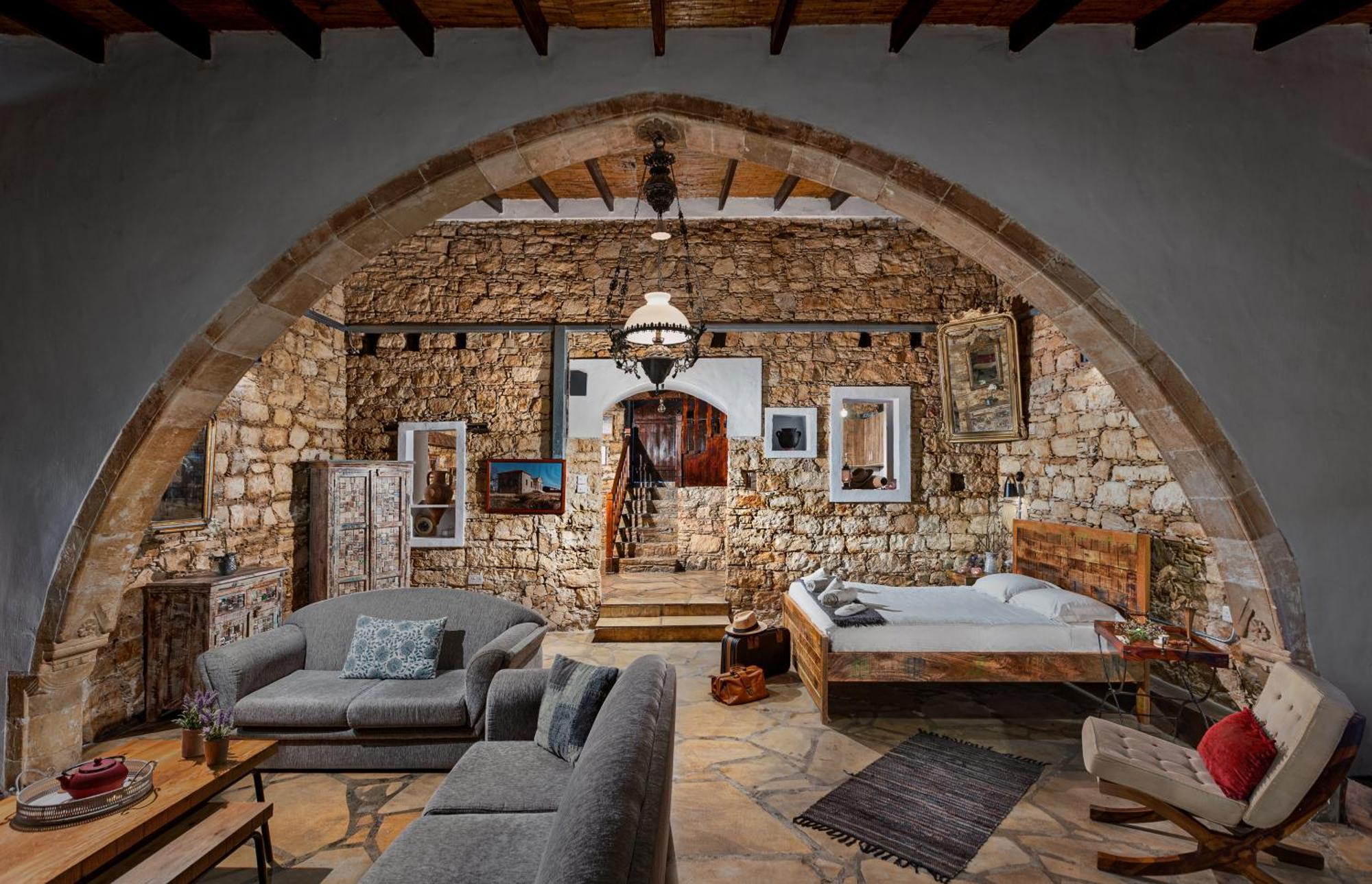 Oinoessa Traditional Boutique Country house