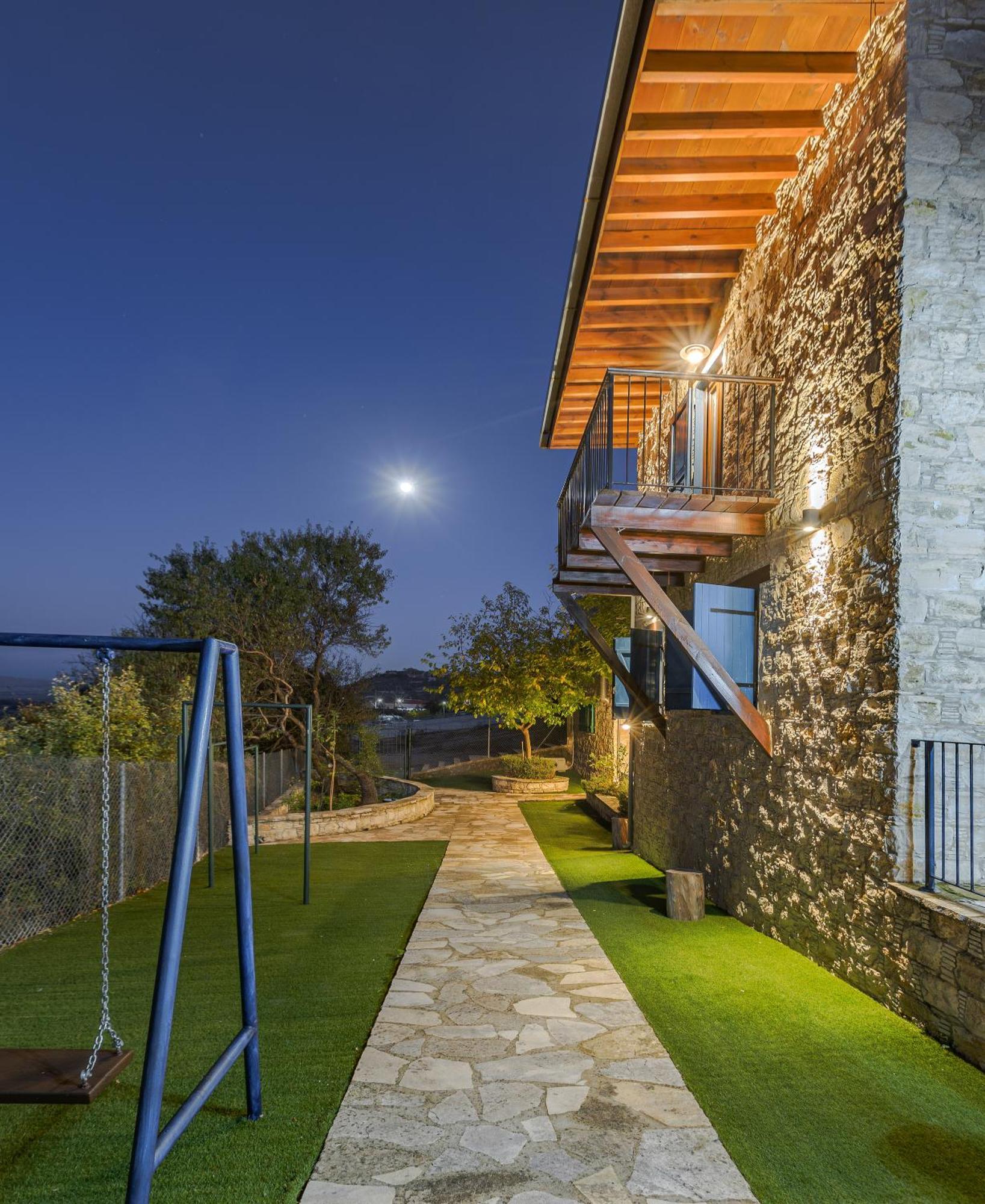 Country house Oinoessa Traditional Boutique Lofou