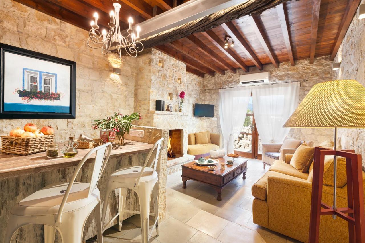 Oinoessa Traditional Boutique * Lofou